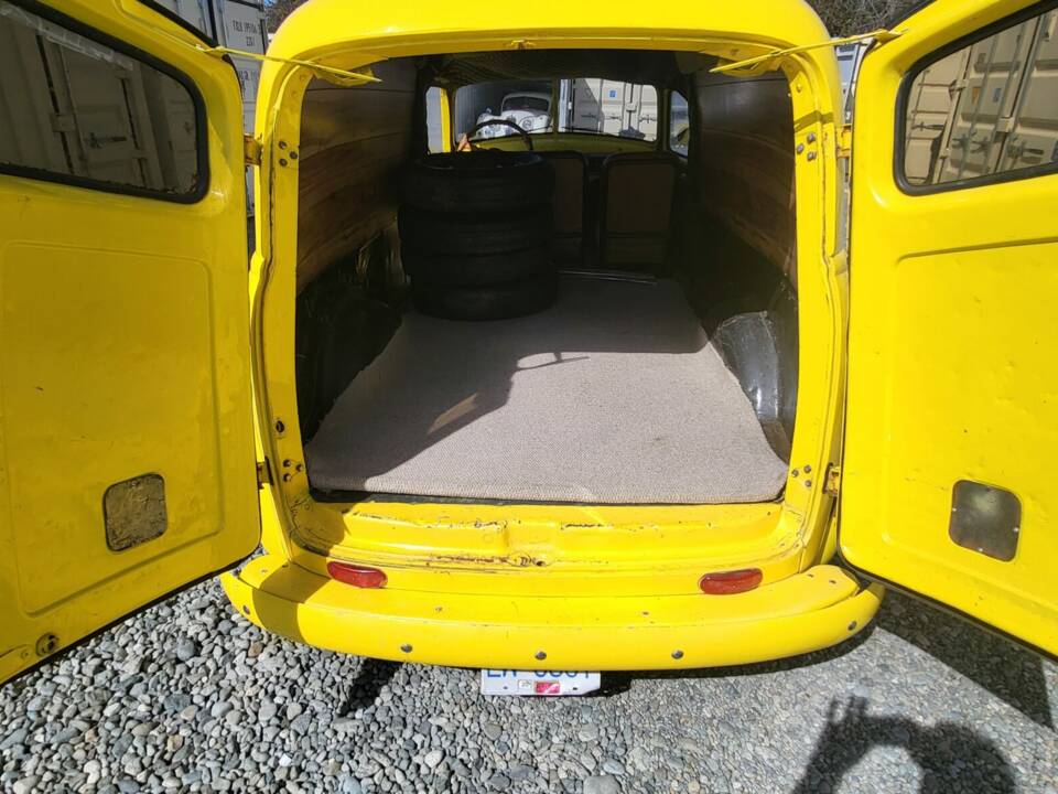Imagen 6/7 de Chevrolet 3100 ½-ton Panel (1950)