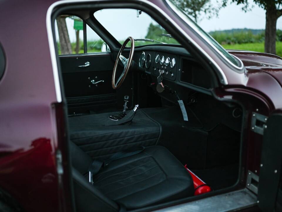 Bild 33/42 von TVR Griffith 200 (1965)