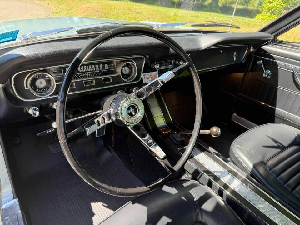 Image 2/8 of Ford Mustang 289 (1965)