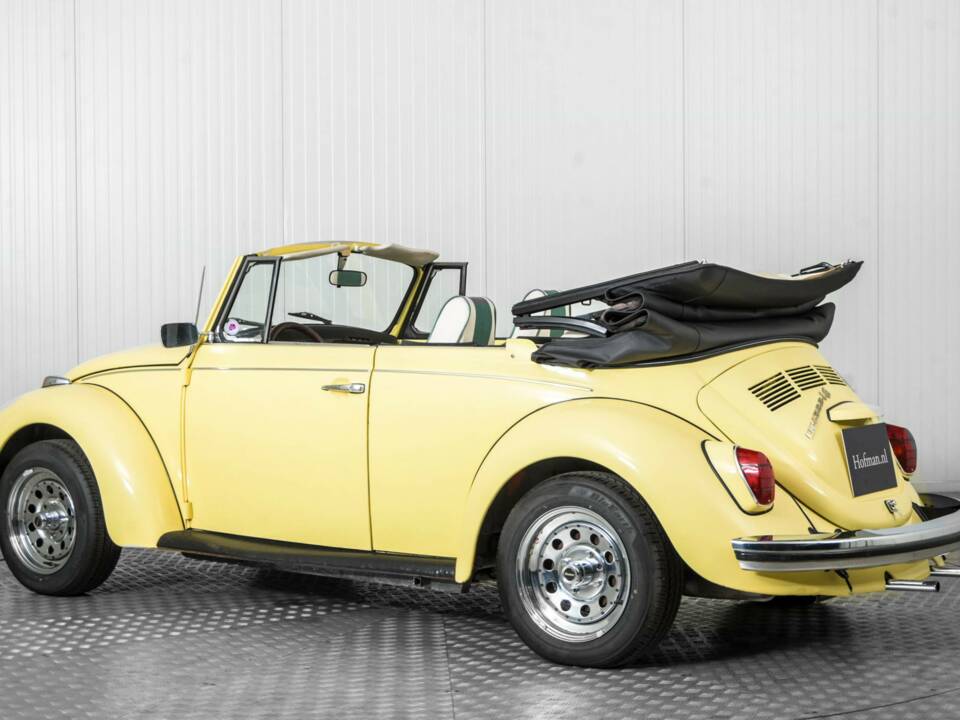 Immagine 6/50 di Volkswagen Käfer 1302 (1971)