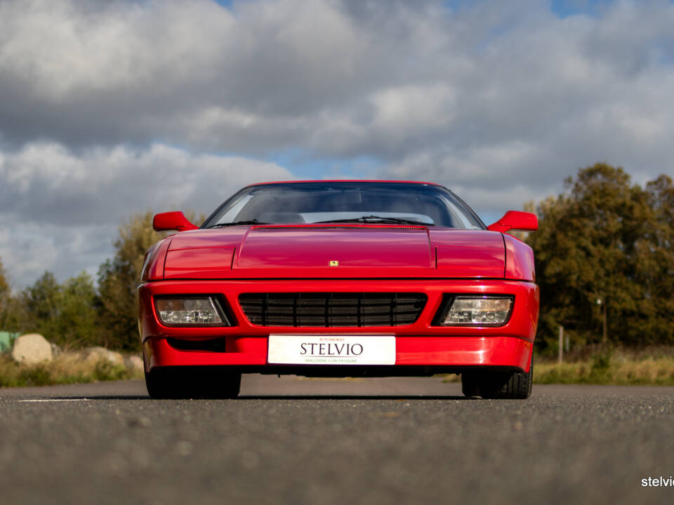 Image 17/33 of Ferrari 348 TS (1993)