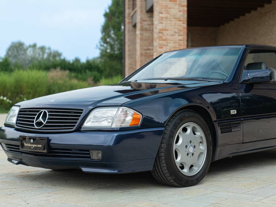 Image 24/50 de Mercedes-Benz SL 320 (1995)