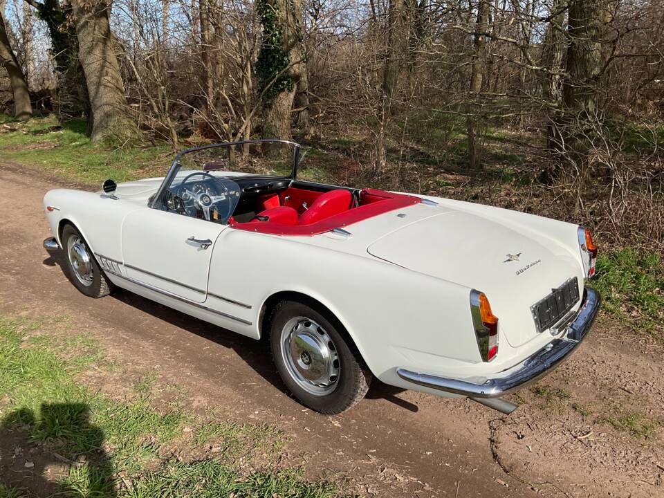 Bild 2/8 von Alfa Romeo 2000 Spider (1959)