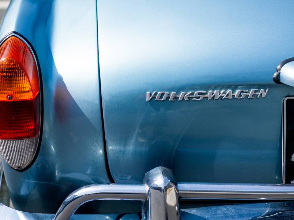 Image 34/50 of Volkswagen Karmann Ghia 1500 (1971)