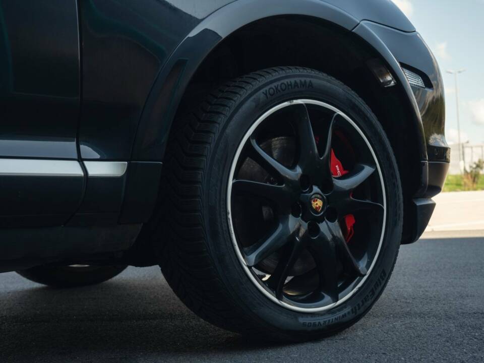 Image 5/15 of Porsche Cayenne Turbo (2008)