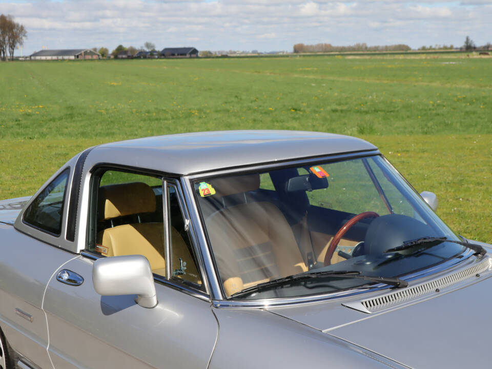 Image 13/50 of Alfa Romeo 2.0 Spider (1992)
