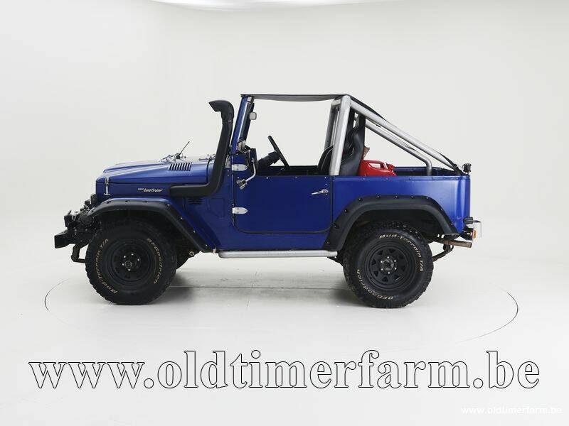 Image 8/15 of Toyota Landcruiser BJ 40 (1978)