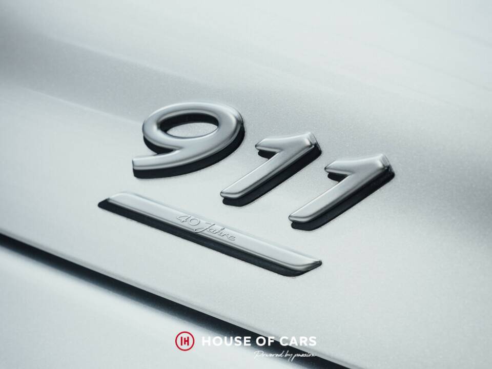Imagen 14/24 de Porsche 911 Carrera "40 Jahre 911" (2003)