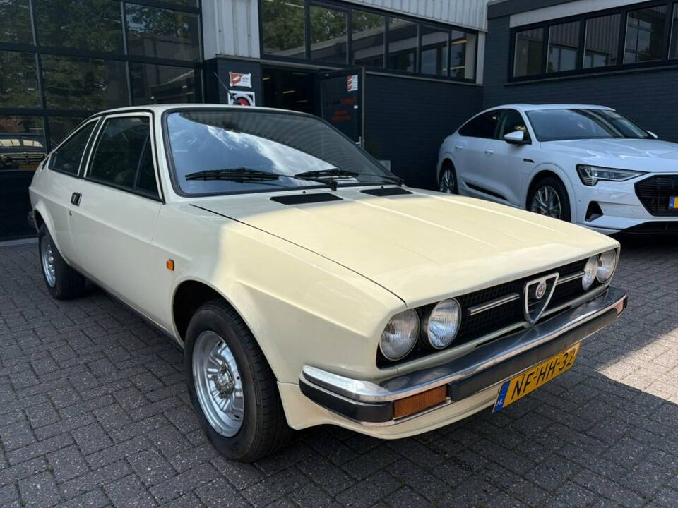 Image 4/8 of Alfa Romeo Alfasud 1.5 Sprint Veloce (1979)