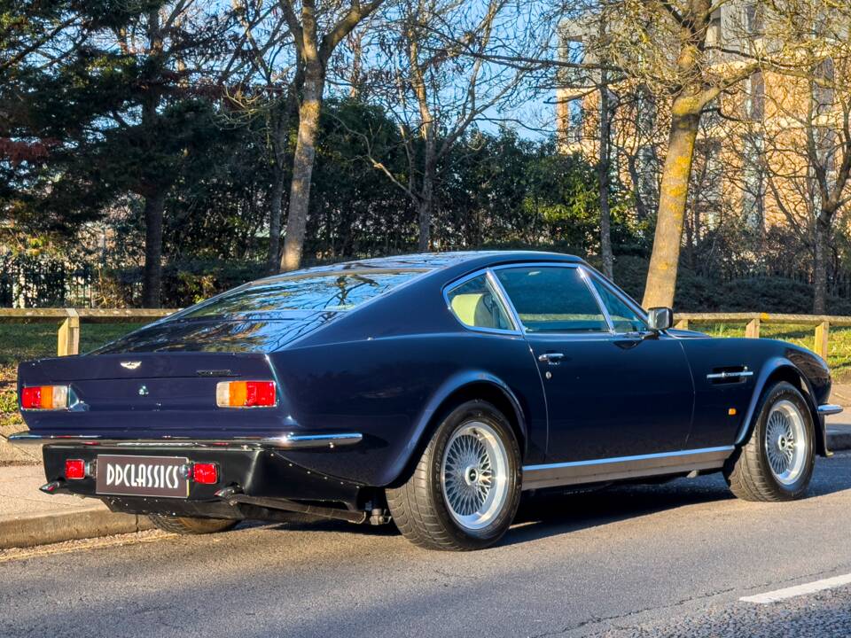 Afbeelding 3/22 van Aston Martin V8 Vantage X-Pack (1987)