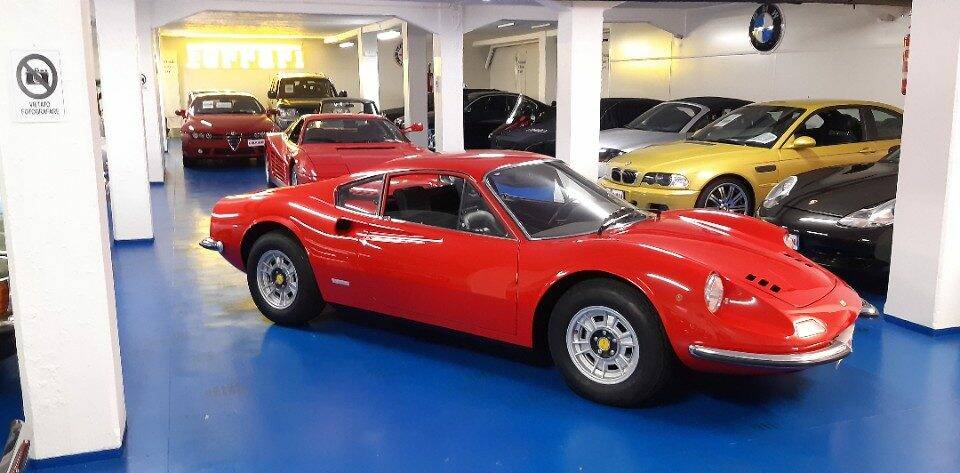 Afbeelding 29/50 van Ferrari Dino 246 GT (1972)