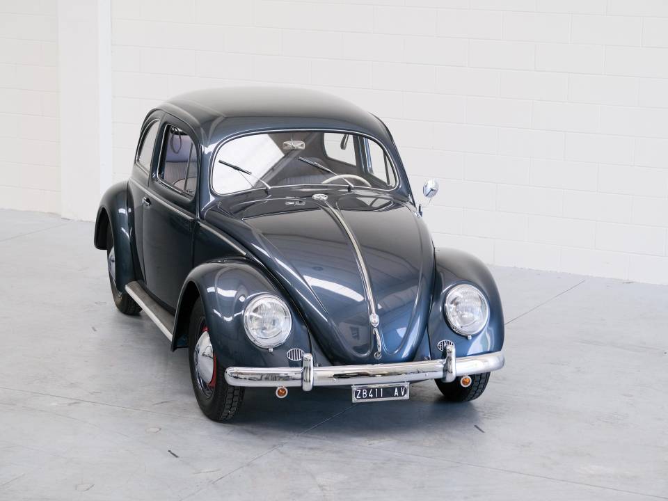 Immagine 4/24 di Volkswagen Käfer 1200 Standard &quot;Ovali&quot; (1953)