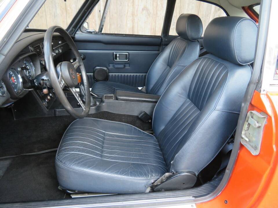 Afbeelding 5/18 van MG MGB GT (1972)