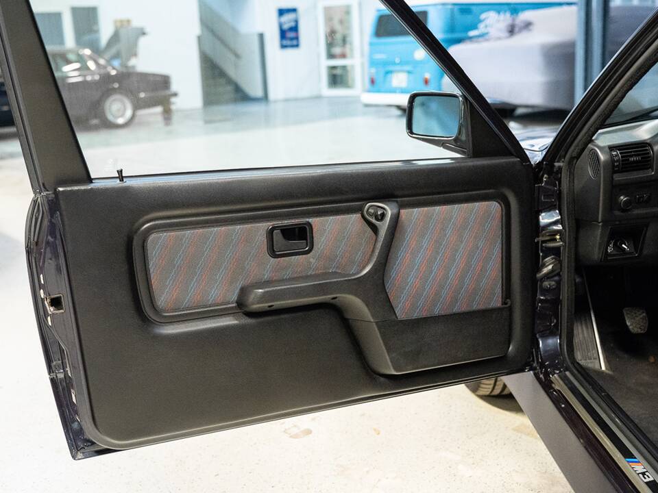 Afbeelding 25/54 van BMW M3 Cecotto (1989)