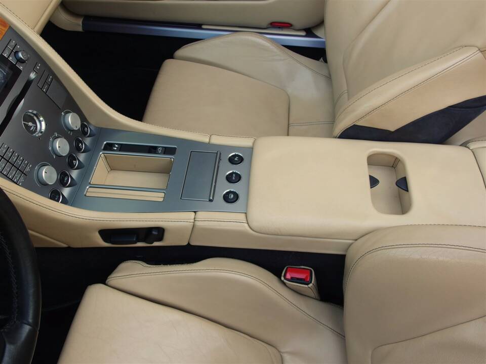 Bild 61/99 von Aston Martin DB 9 Volante (2006)