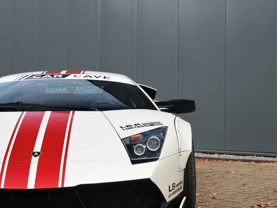 Afbeelding 23/82 van Lamborghini Murciélago (2002)