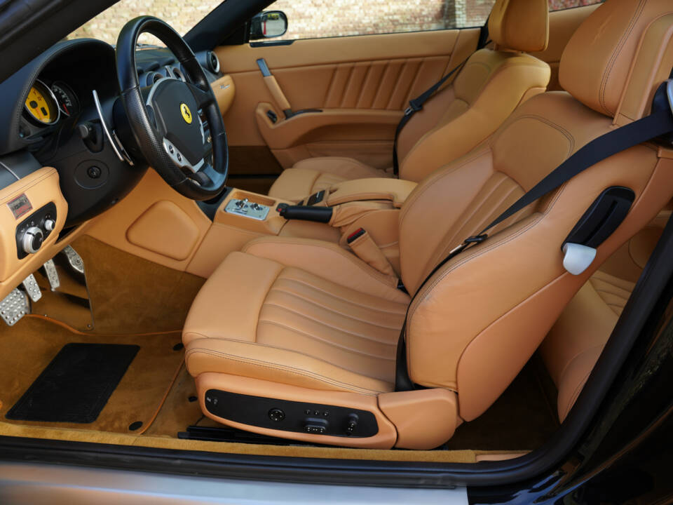 Immagine 3/50 di Ferrari 612 Scaglietti (2006)