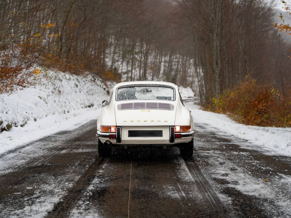 Bild 8/13 von Porsche 911 2.2 E (1970)