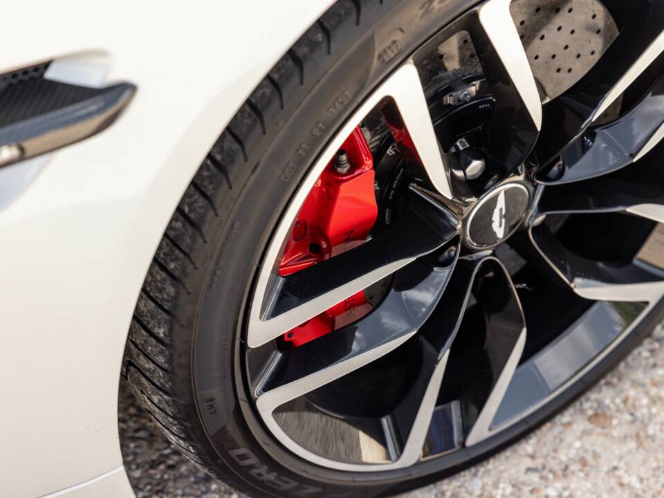 Image 43/57 of Aston Martin Vanquish S (2018)