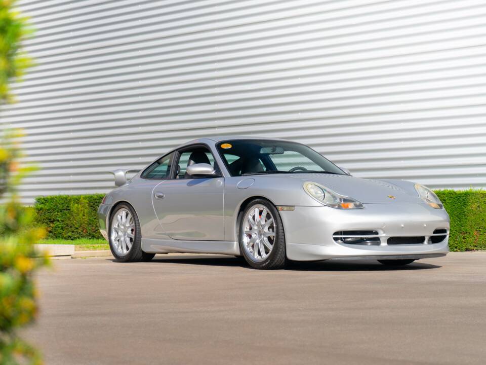 Bild 27/29 von Porsche 911 GT3 (2001)