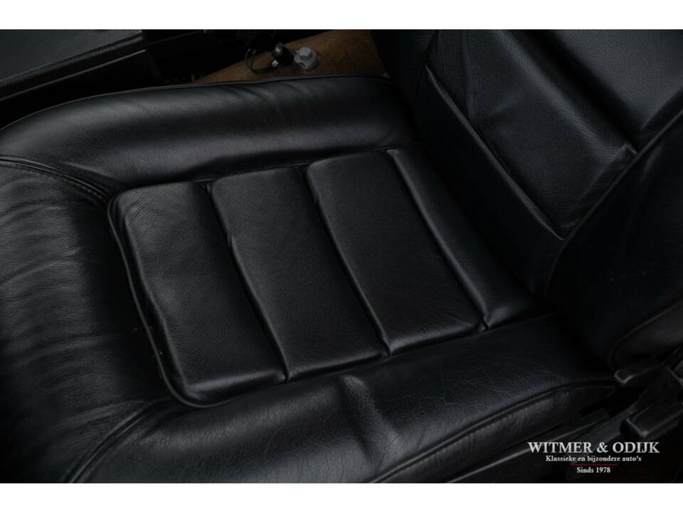 Image 43/50 of Volvo 1800 ES (1972)