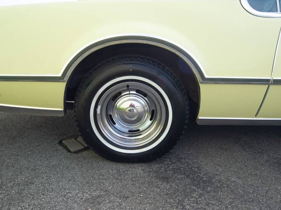 Bild 30/34 von Lincoln Continental Mark IV (1975)