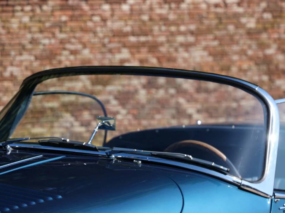 Image 30/50 of Jaguar XK 150 3.4 S OTS (1958)