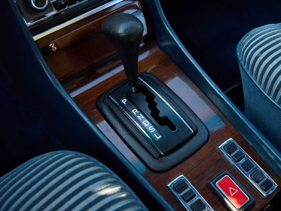 Image 16/25 of Mercedes-Benz 280 SE (1979)