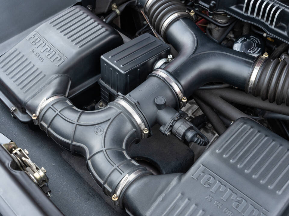 Imagen 77/89 de Ferrari F 355 Berlinetta (1996)