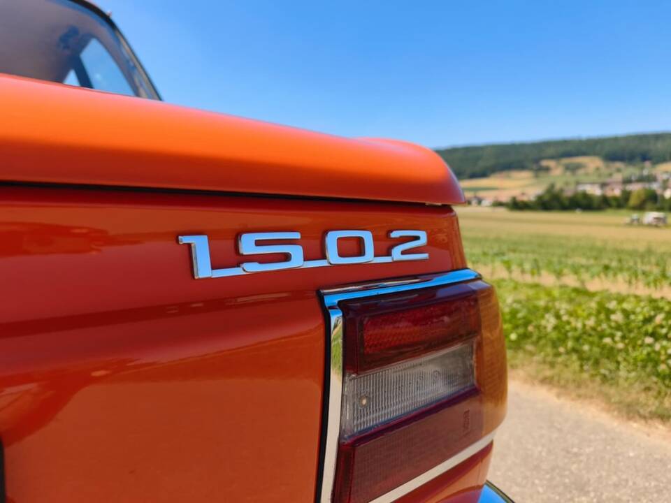 Bild 22/23 von BMW 1502 (1977)