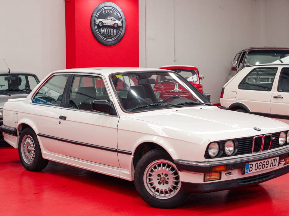 Image 1/38 of BMW 325i (1986)