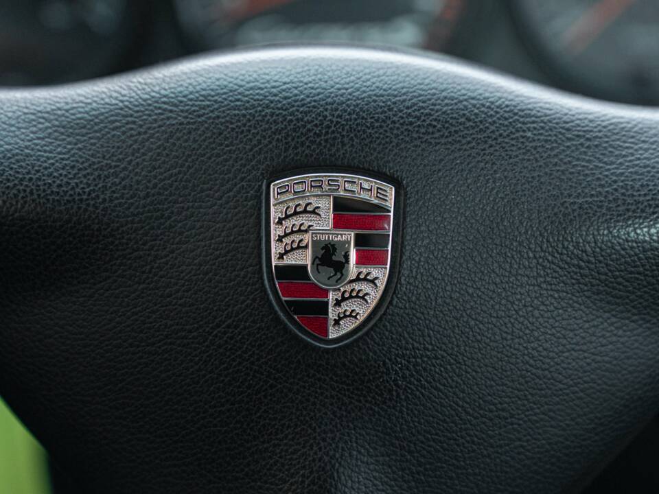 Image 44/50 of Porsche 911 Carrera (1996)