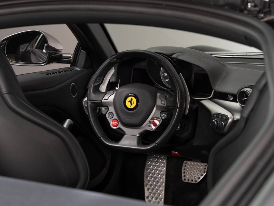 Imagen 25/40 de Ferrari F12berlinetta (2014)