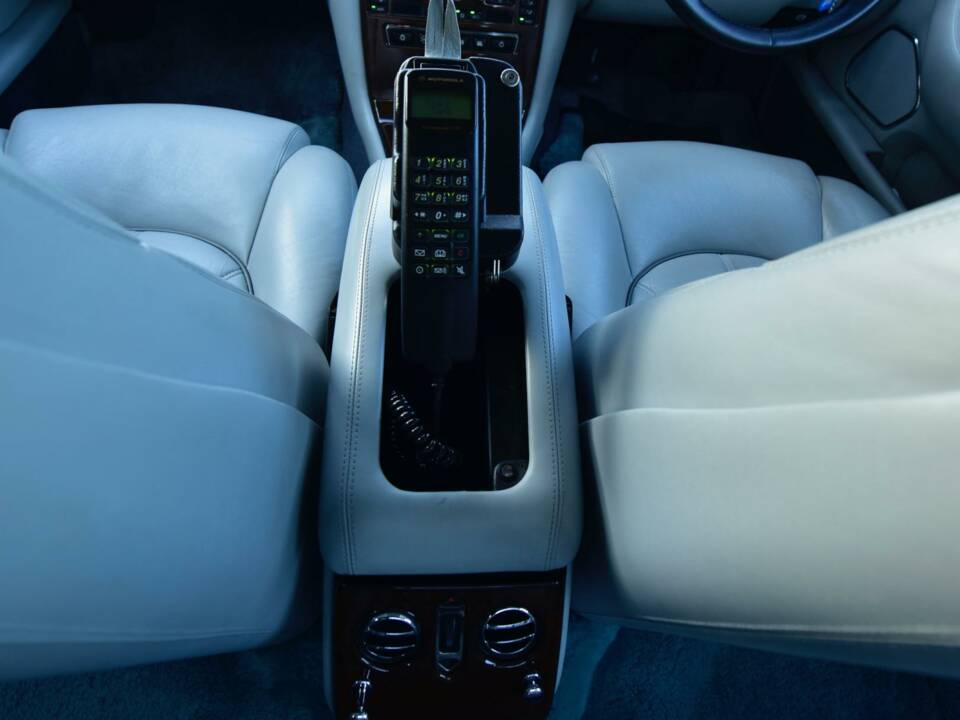 Image 50/50 of Rolls-Royce Silver Seraph (1998)