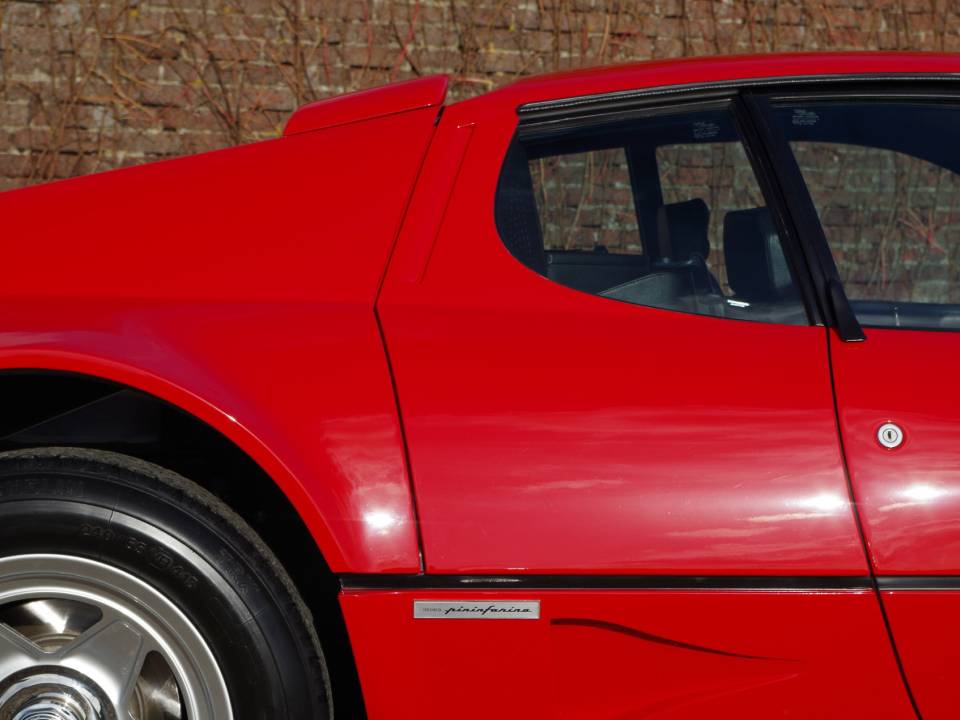 Image 40/50 de Ferrari 512 BBi (1984)