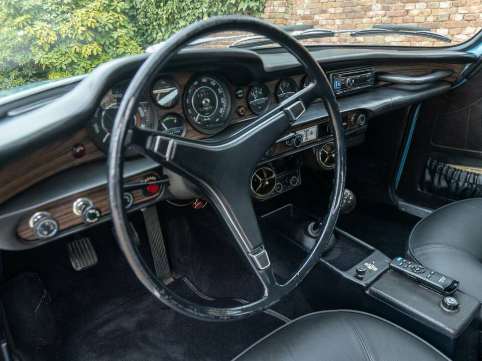 Image 31/50 of Volvo 1800 ES (1972)