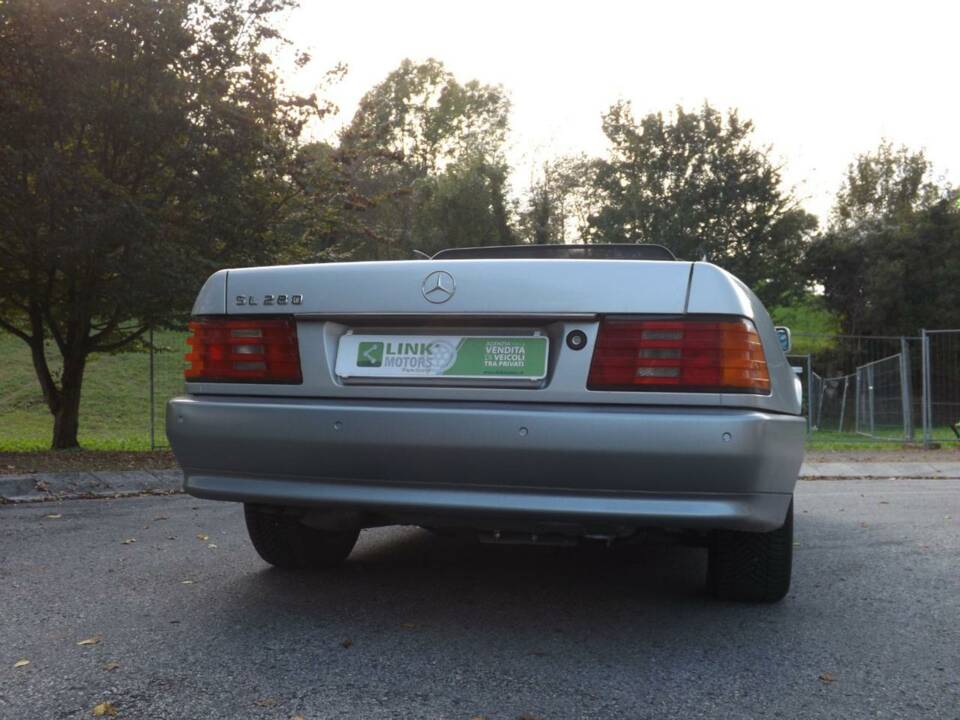 Imagen 39/50 de Mercedes-Benz SL 280 (1995)