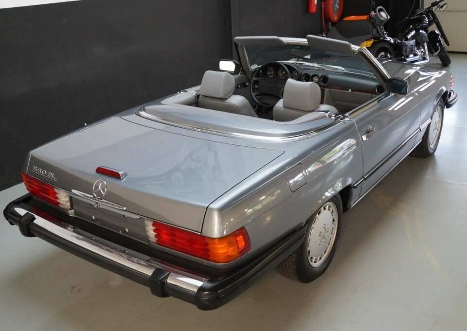 Bild 40/50 von Mercedes-Benz 560 SL (1989)