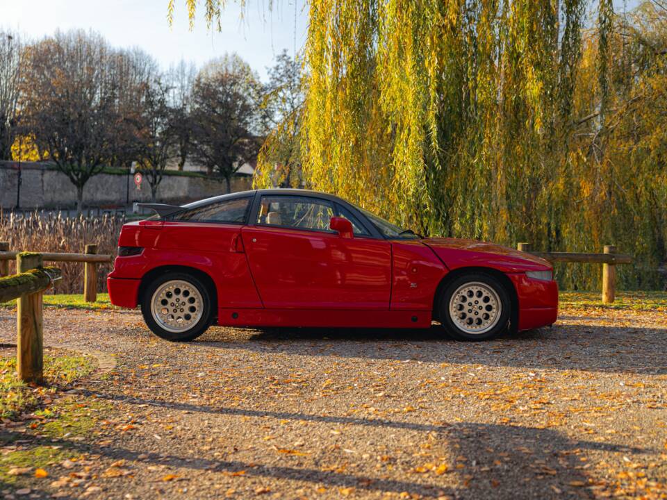 Image 3/10 of Alfa Romeo SZ (1990)