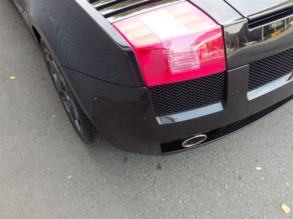 Bild 35/99 von Lamborghini Gallardo (2007)