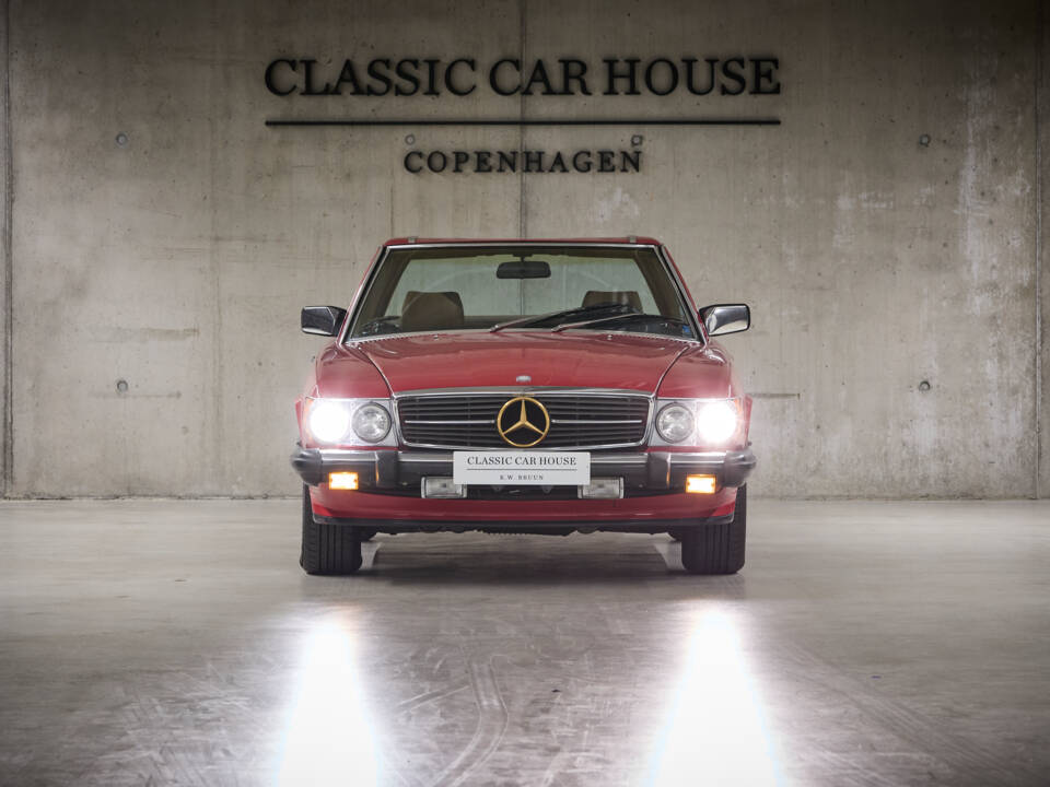 Image 14/89 of Mercedes-Benz 560 SL (1986)