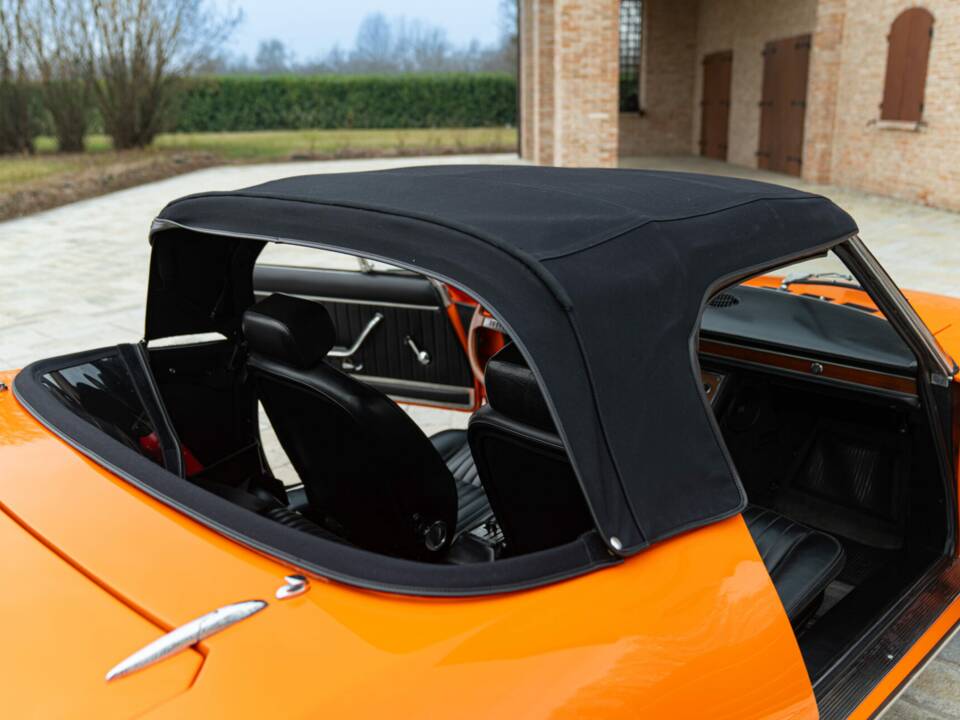 Image 27/50 of FIAT Dino 2400 Spider (1972)