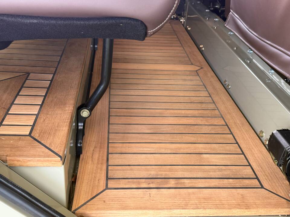 Bild 12/31 von Land Rover Defender 110 (2005)