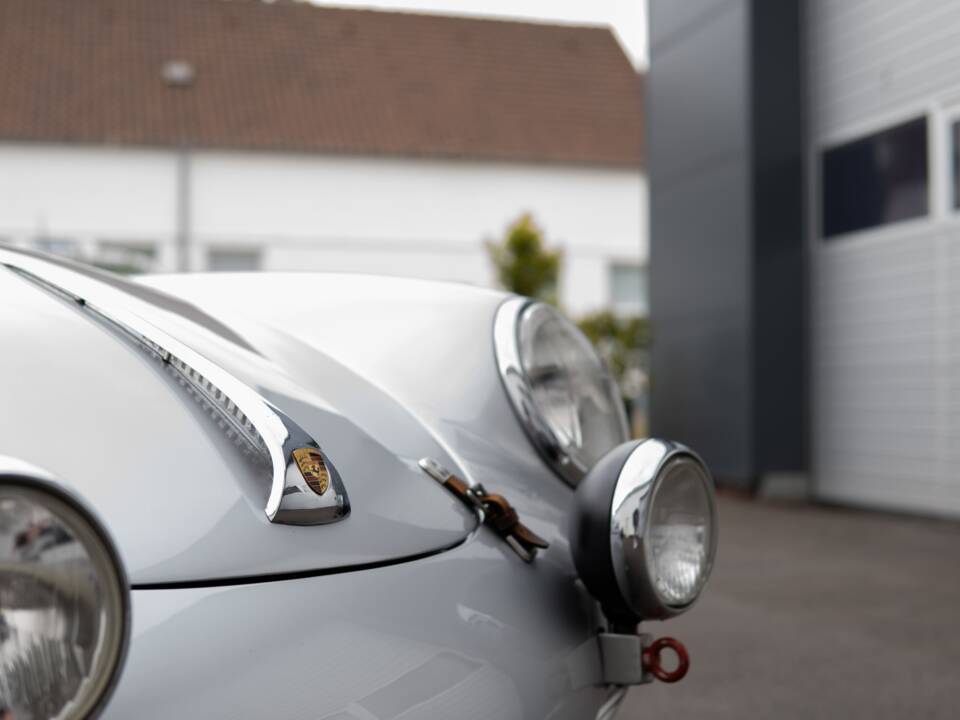 Afbeelding 13/41 van Porsche 356 C 1600 (1964)
