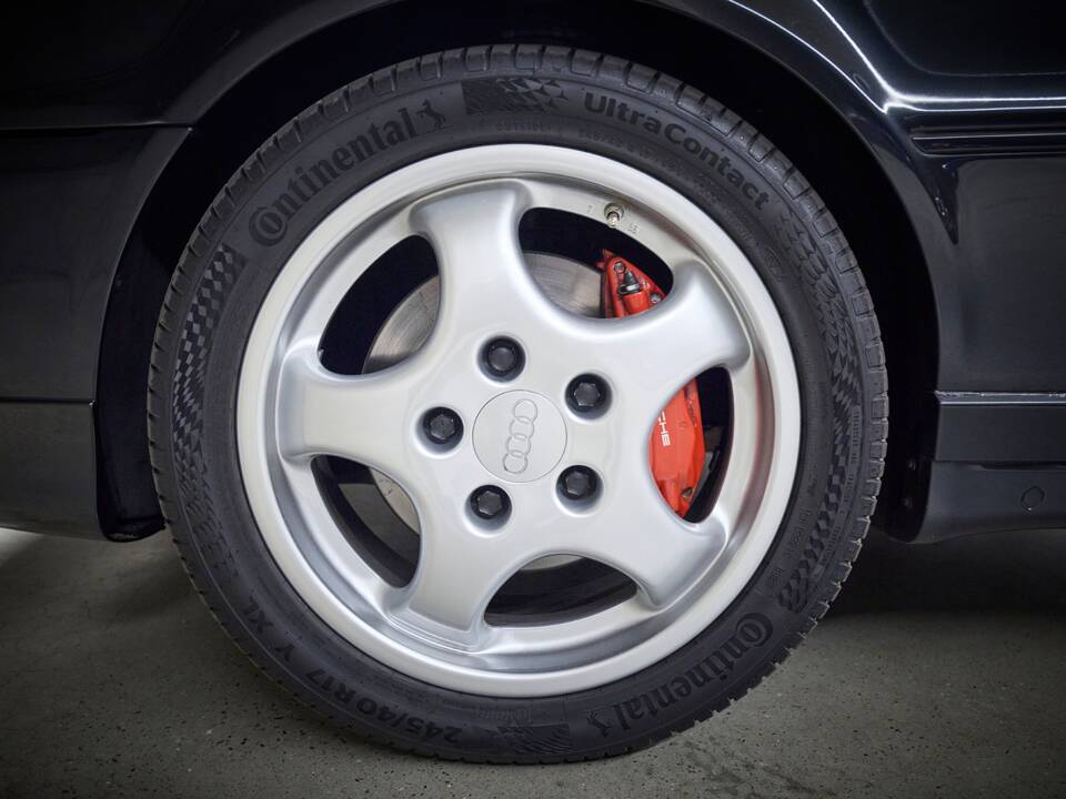 Image 7/99 of Audi RS2 Avant (1994)