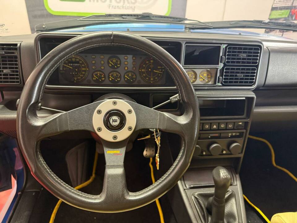 Bild 20/50 von Lancia Delta HF Turbo (1994)