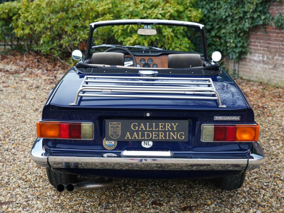 Image 43/50 of Triumph TR 6 PI (1972)