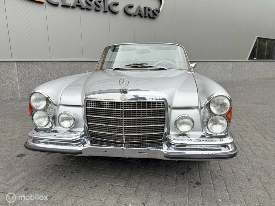 Imagen 6/35 de Mercedes-Benz 280 SE (1970)