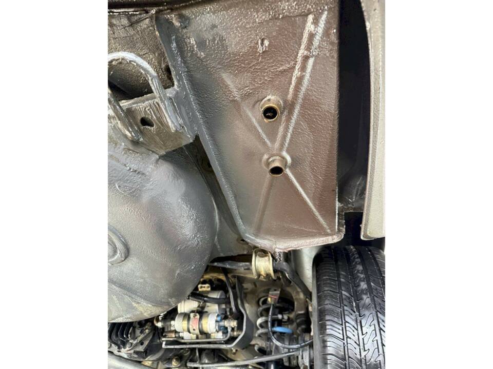 Image 29/36 de Mercedes-Benz 560 SL (1988)