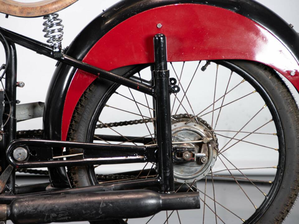 Image 23/50 of FIAMC DUMMY (1952)